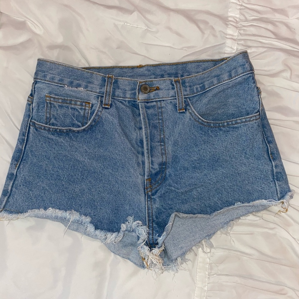 Brandy Melville light wash denim shorts